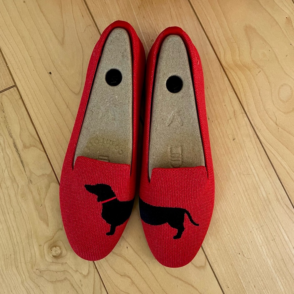 NWT Vivaia red dachshund loafers / 39